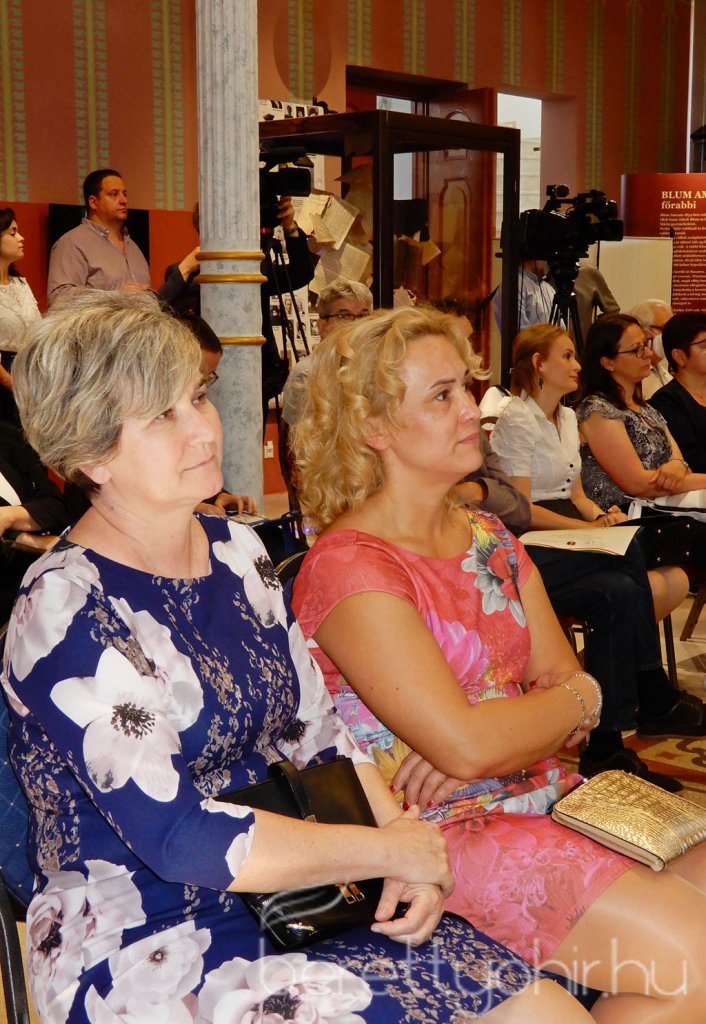 Átadták a felújított zsinagógát 18